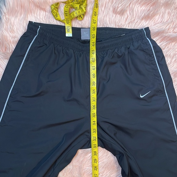 Vintage Nike Black Lightweight Windbreaker Pants Size Large - Picture 9 of 9